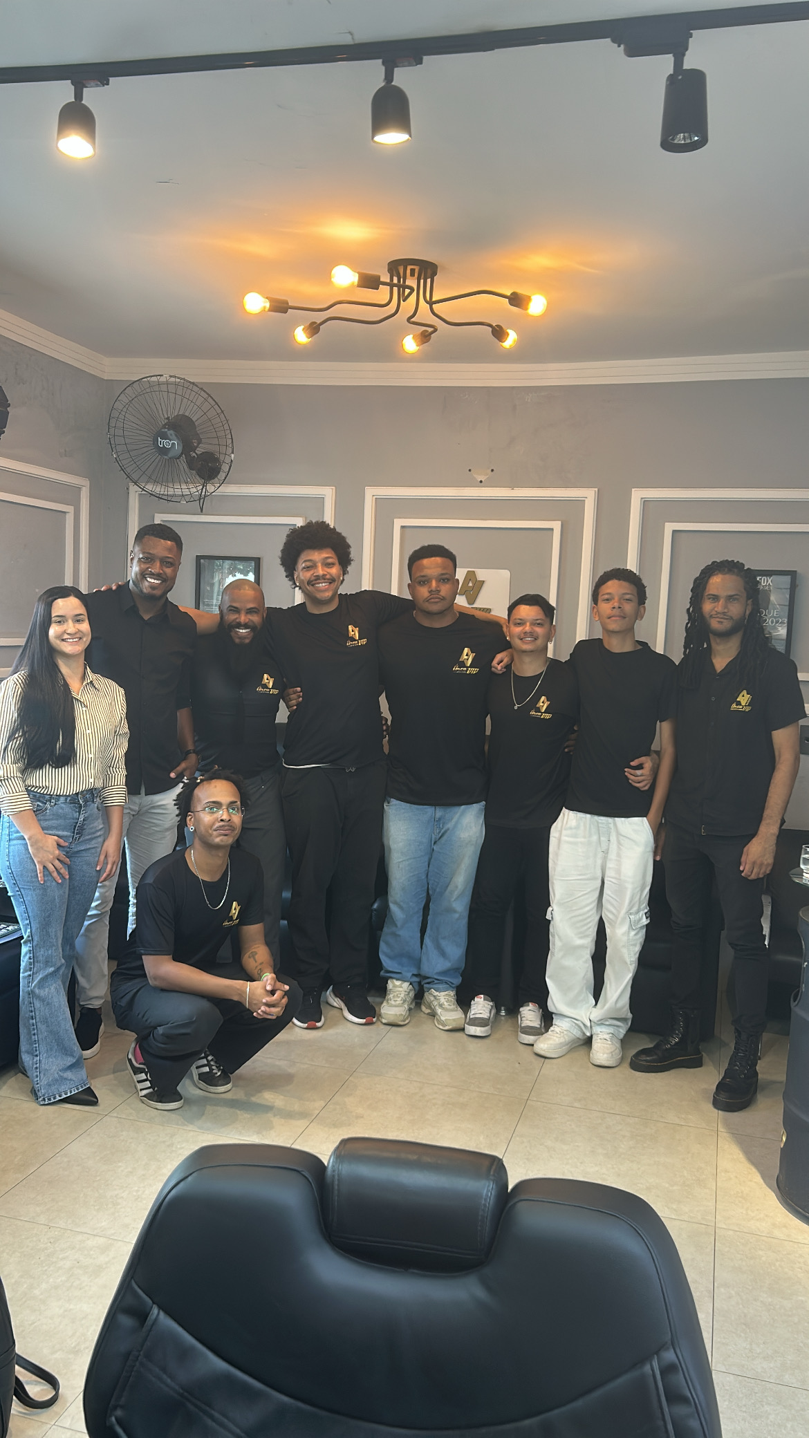 Equipe da Barbearia Área VIP durante uma consultoria comercial da Atlas