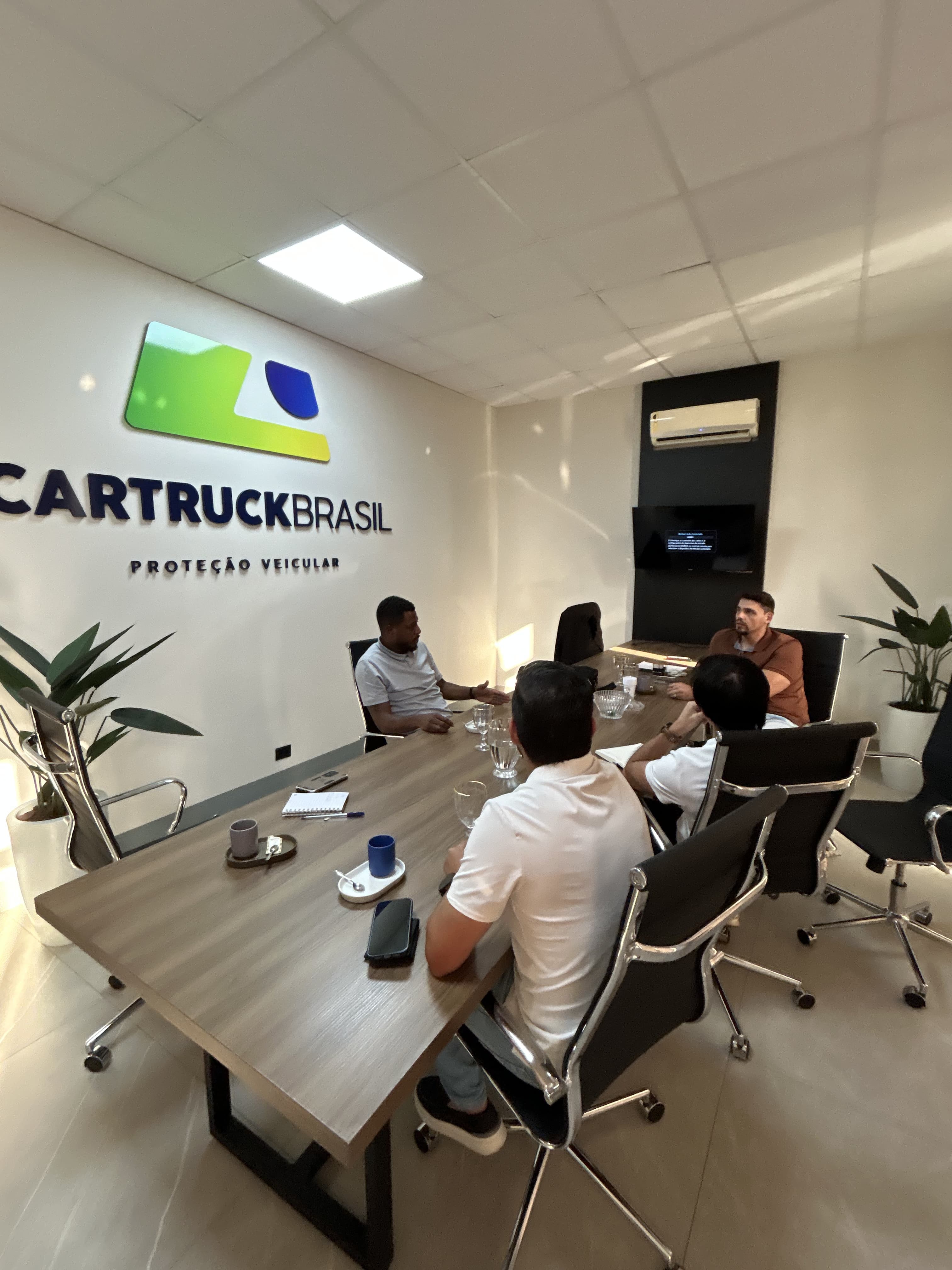 Reunião da Atlas com a equipe da Cartruck Brasil